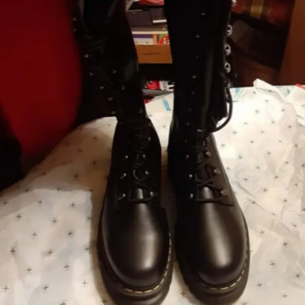 COSPLAY RARE Dr. Martens 22-Eye All Leather Thigh-high Platform Boots Size11 NIB - Picture 11 of 13